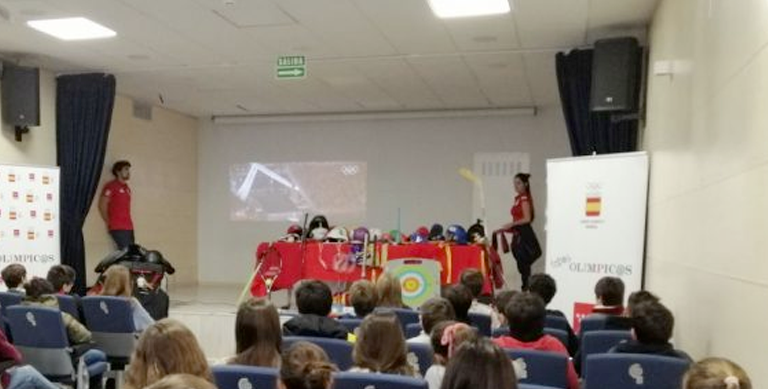 Esta mañana, 5 de febrero, hemos celebrado con nuestros alumnos de 6º de Primaria la actividad “Todos Olímpicos” en Colegio BASE. 